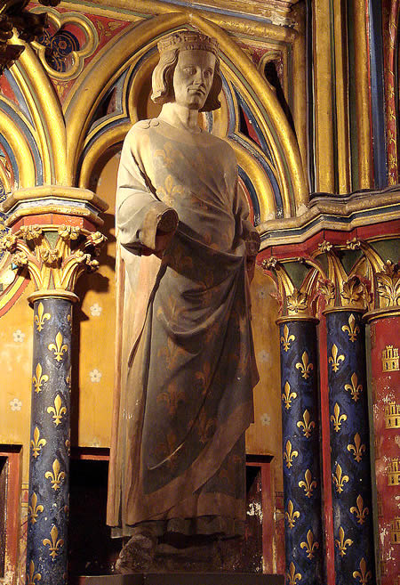 Louis IX statue